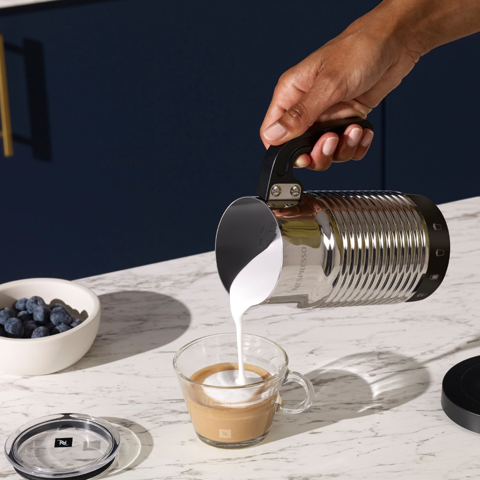 Nespresso Aeroccino4 コーヒーメーカー Amazon.com: Nespresso Aeroccino 4 Milk Frother: Home & Kitchen